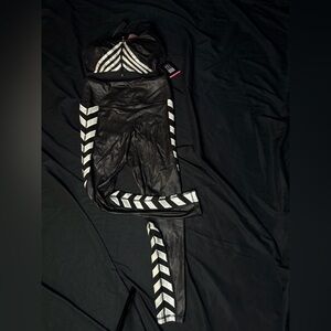 Victoria’s Secret Fashion Show 2015 Leggings NWT